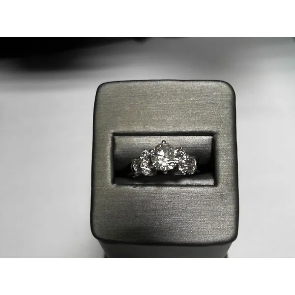 Estate Ring Fanedos Jewelry  FAIRFIELD, CT
