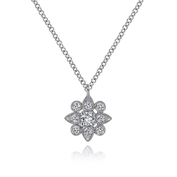 Lab Grown Diamond Necklace Flora Gems Decatur, IL