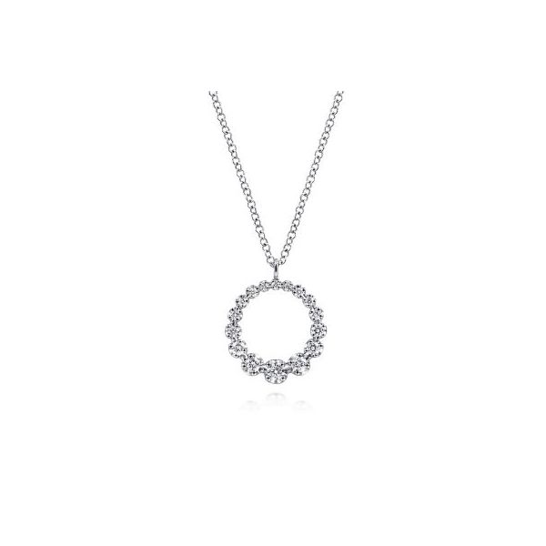 Diamond Circle Necklace Flora Gems Decatur, IL