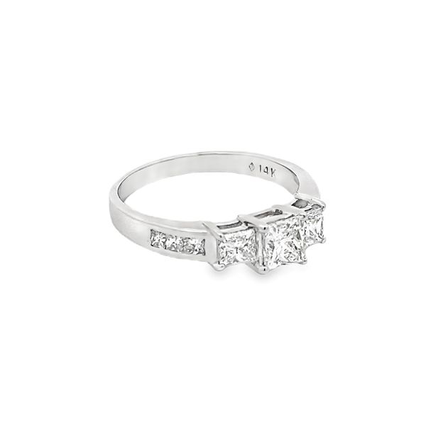 Estate - Diamond Ring Flora Gems Decatur, IL