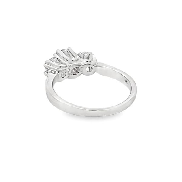 Estate - Diamond Ring Image 3 Flora Gems Decatur, IL