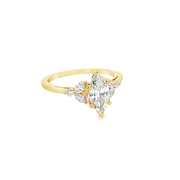Estate - Diamond Ring Flora Gems Decatur, IL