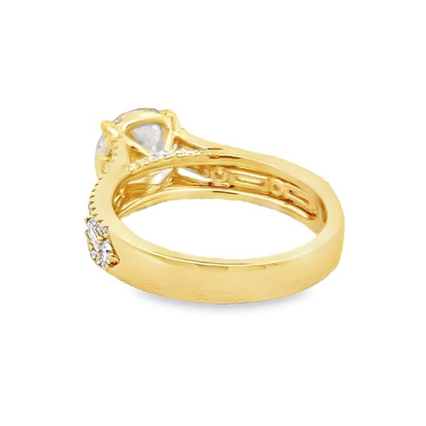 Estate - Diamond Ring Image 3 Flora Gems Decatur, IL