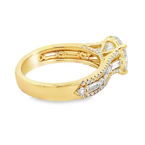 Estate - Diamond Ring Image 4 Flora Gems Decatur, IL