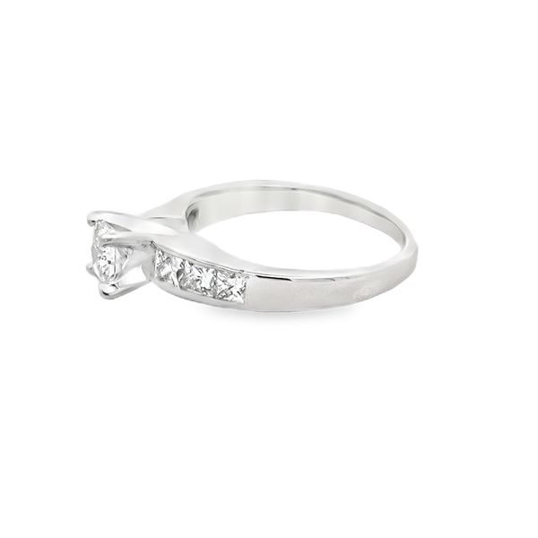 Estate - Diamond Ring Image 2 Flora Gems Decatur, IL
