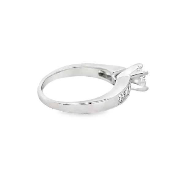 Estate - Diamond Ring Image 4 Flora Gems Decatur, IL