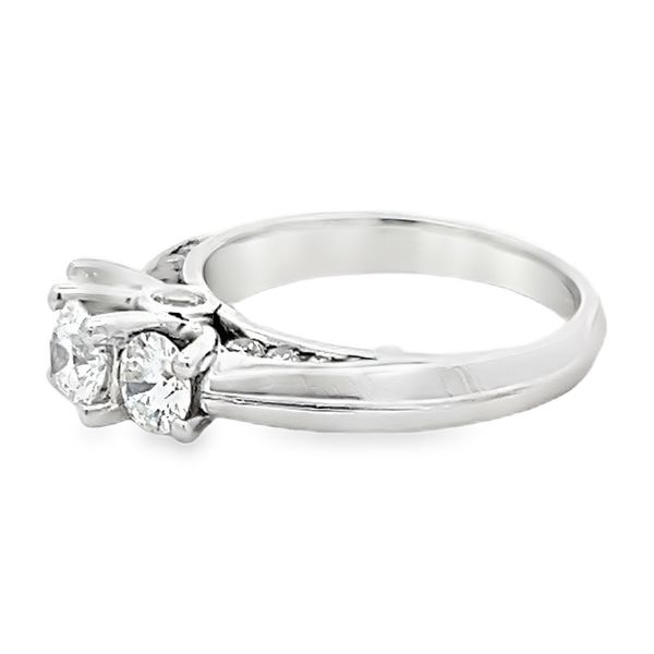 Estate - Diamond Ring Image 2 Flora Gems Decatur, IL