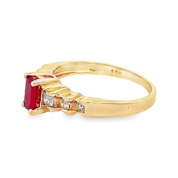 Estate - Ruby and Diamond Ring Image 2 Flora Gems Decatur, IL