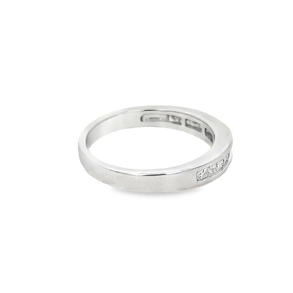 Estate - Diamond Ring Image 4 Flora Gems Decatur, IL