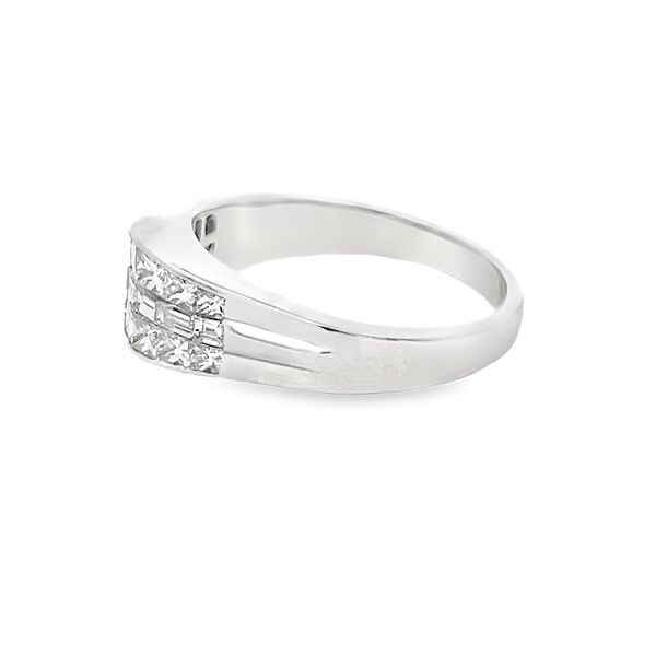 Estate - Diamond Ring Image 2 Flora Gems Decatur, IL