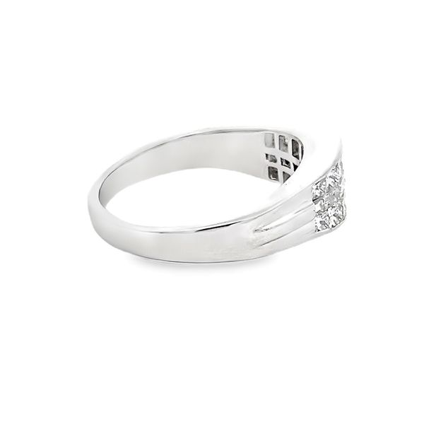 Estate - Diamond Ring Image 4 Flora Gems Decatur, IL