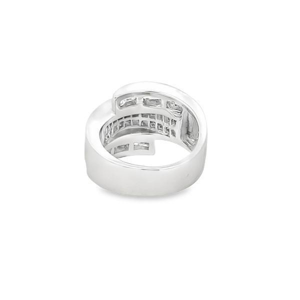 Estate - Diamond Ring Image 4 Flora Gems Decatur, IL