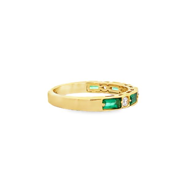 Emerald and Diamond Ring Image 4 Flora Gems Decatur, IL