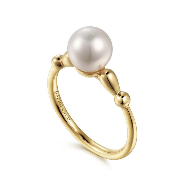 Pearl Ring Image 3 Flora Gems Decatur, IL