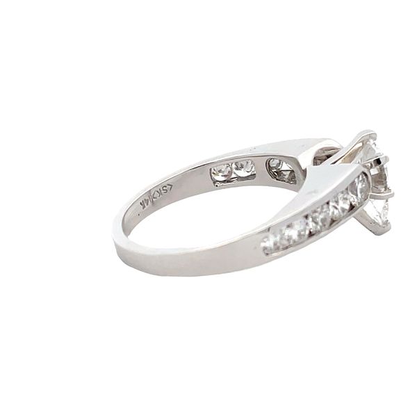 Estate - Diamond Ring Image 4 Flora Gems Decatur, IL