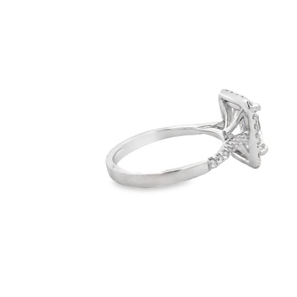 Estate - Diamond Ring Image 4 Flora Gems Decatur, IL