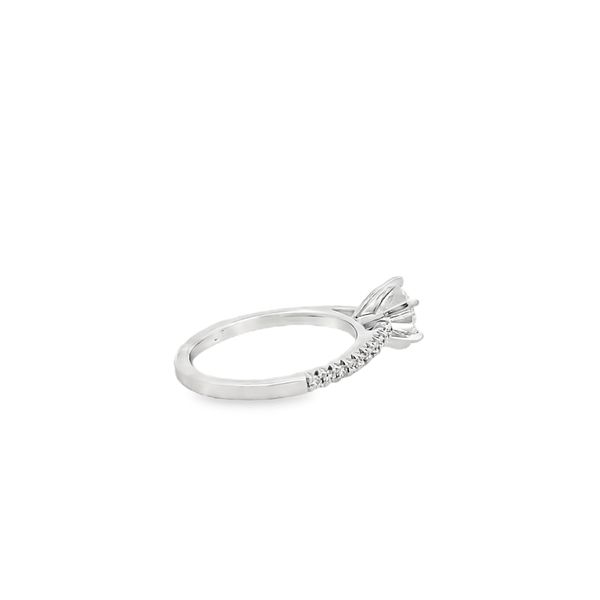 Estate - Diamond Ring Image 4 Flora Gems Decatur, IL