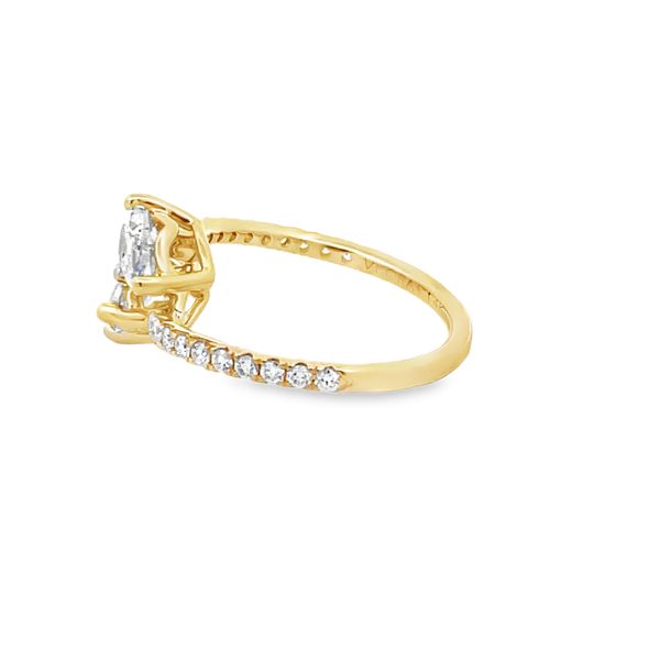 Estate - Diamond Ring Image 2 Flora Gems Decatur, IL