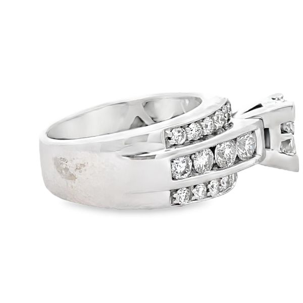 Estate - Diamond Ring Image 4 Flora Gems Decatur, IL