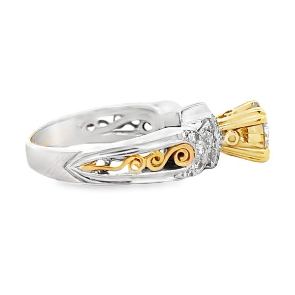 Estate - Diamond Ring Image 4 Flora Gems Decatur, IL