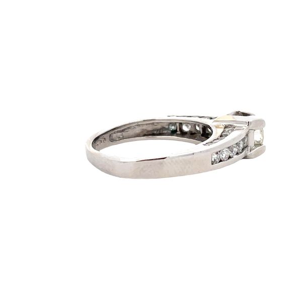 Estate - Diamond Ring Image 4 Flora Gems Decatur, IL