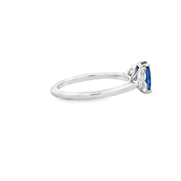 Estate - Blue Sapphire and Diamond Ring Image 4 Flora Gems Decatur, IL
