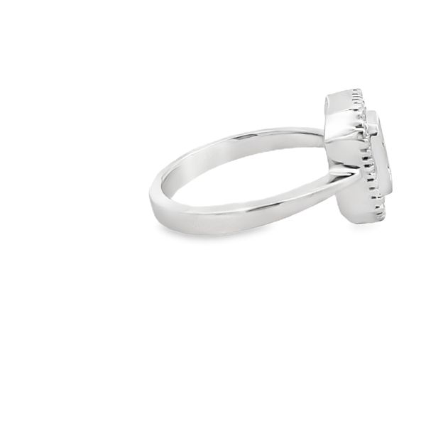 Estate - Diamond Ring Image 4 Flora Gems Decatur, IL