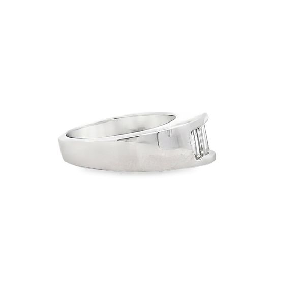 Estate - Diamond Ring Image 4 Flora Gems Decatur, IL