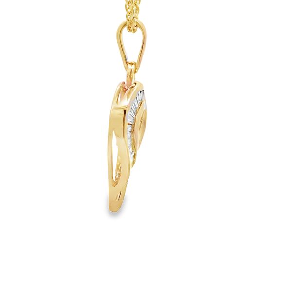Estate - Diamond Pendant Image 4 Flora Gems Decatur, IL