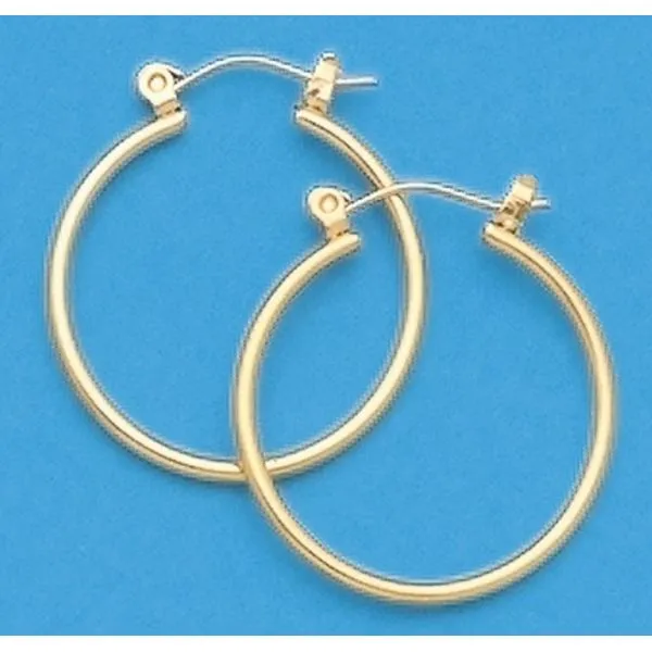 A Pair of Yellow Tone Small 5/8