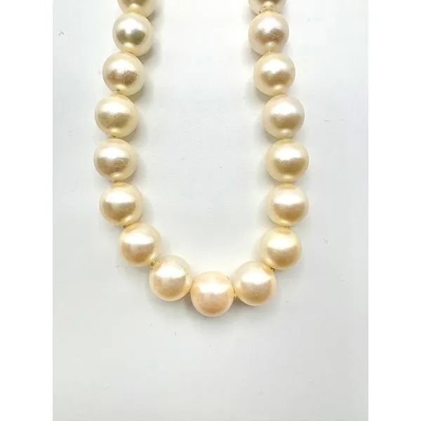 Estate 14 Karat Yellow Gold Pearl Necklace Image 2 Forever Young Fine Jewelers St. George, UT