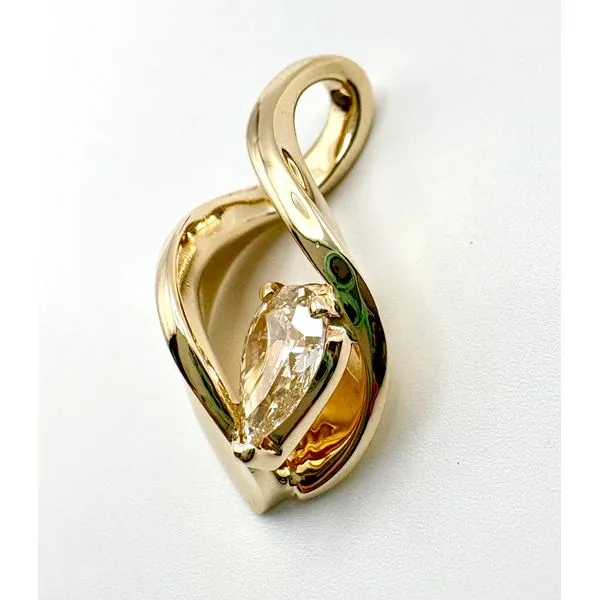 Estate 14 Karat Yellow Gold Diamond Fashion Pendant Image 2 Forever Young Fine Jewelers St. George, UT