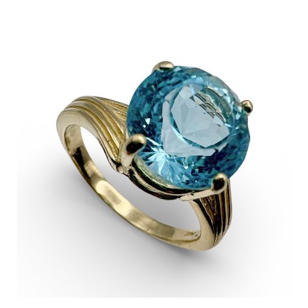 Estate 14 Karat Yellow Gold Blue Topaz Fashion Ring Forever Young Fine Jewelers St. George, UT