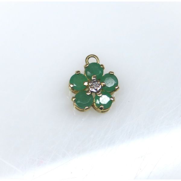 14 Karat Yellow Gold Estate ound Cluster Emerald Gemstone Fashion Pendant Forever Young Fine Jewelers St. George, UT