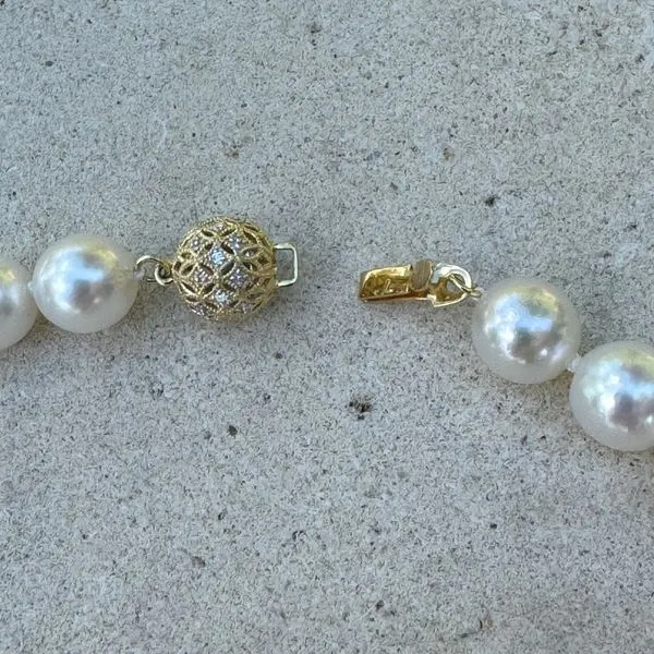 8.5 - 9 mm Akoya Pearl Necklace with Yellow Gold Clasp & Diamonds 17