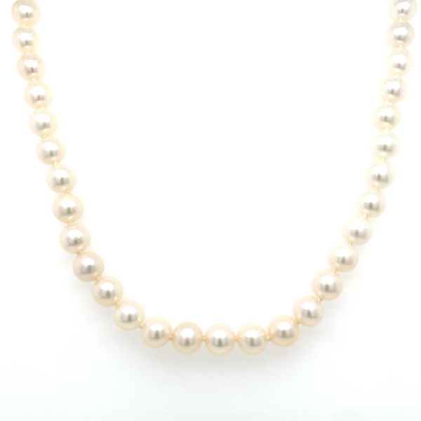 5.5 - 6 mm White Freshwater Pearl Necklace with Yellow Gold Clasp Franzetti Jewelers Austin, TX