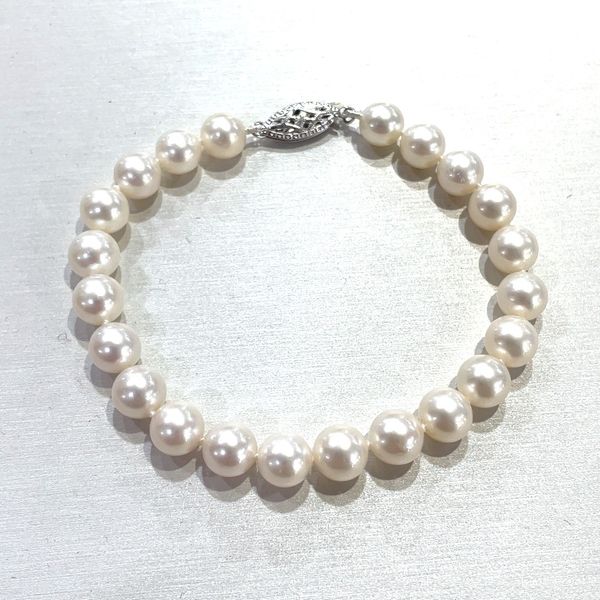 7 - 7.5 mm White Freshwater Pearl Bracelet with White Gold Clasp 7