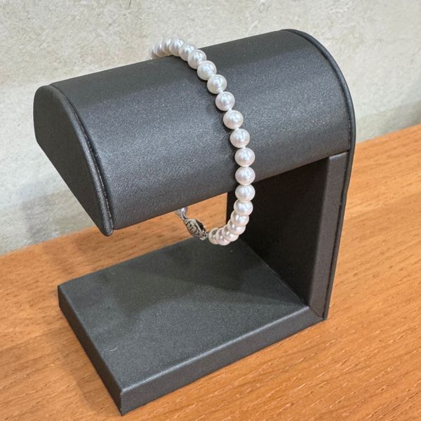 5 - 5.5 mm White Freshwater Pearl Bracelet with White Gold Clasp 7