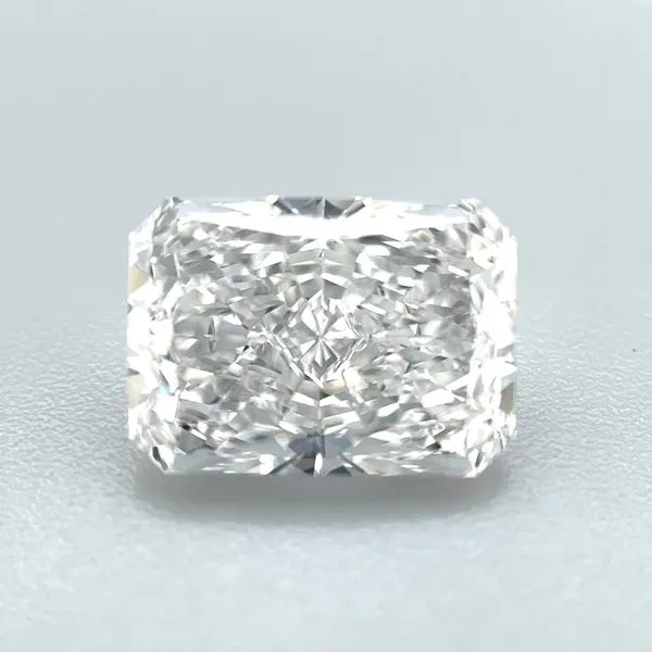 2.56 Ct Radiant Lab Grown Diamond D Color VVS2 Clarity - IGI Franzetti Jewelers Austin, TX