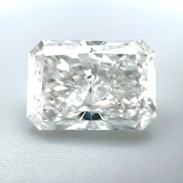 4.14 Ct Radiant Lab Grown Diamond E Color VVS2 Clarity - IGI Franzetti Jewelers Austin, TX