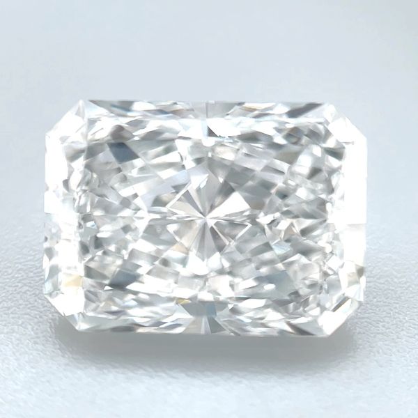 5.04 Ct Radiant Lab Grown Diamond D Color VVS2 Clarity - IGI Franzetti Jewelers Austin, TX