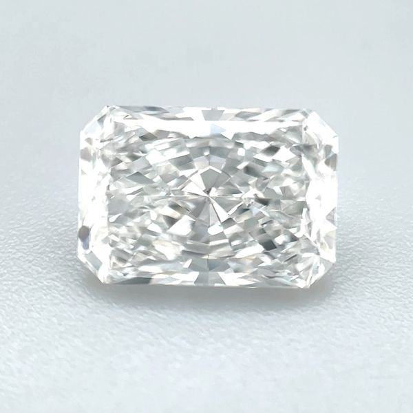 2.09 Ct Radiant Lab Grown Diamond D Color VVS2 Clarity - IGI Franzetti Jewelers Austin, TX