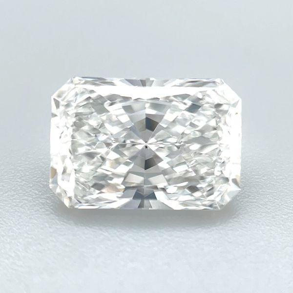 3.04 Ct Radiant Lab Grown Diamond D Color VVS2 Clarity - IGI Franzetti Jewelers Austin, TX