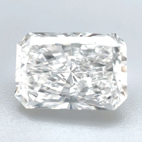 5.07 Ct Radiant Lab Grown Diamond E Color VVS2 Clarity - IGI Franzetti Jewelers Austin, TX