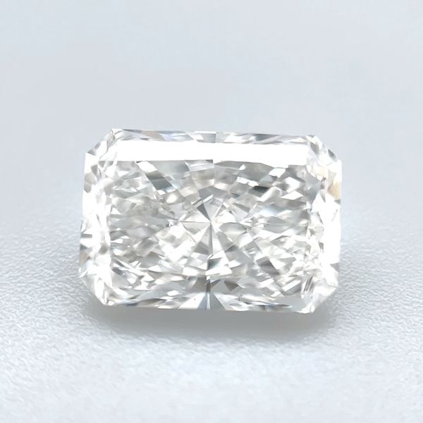 2.52 Ct Radiant Lab Grown Diamond E Color VS2 Clarity - IGI Franzetti Jewelers Austin, TX
