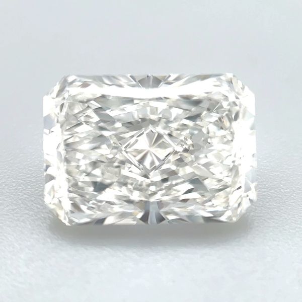 4.09 Ct Radiant Lab Grown Diamond E Color VVS2 Clarity - IGI Franzetti Jewelers Austin, TX