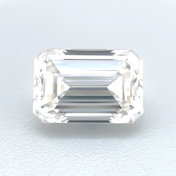 2.59 Ct Emerald Cut Lab Grown Diamond F Color VVS2 Clarity - IGI Franzetti Jewelers Austin, TX