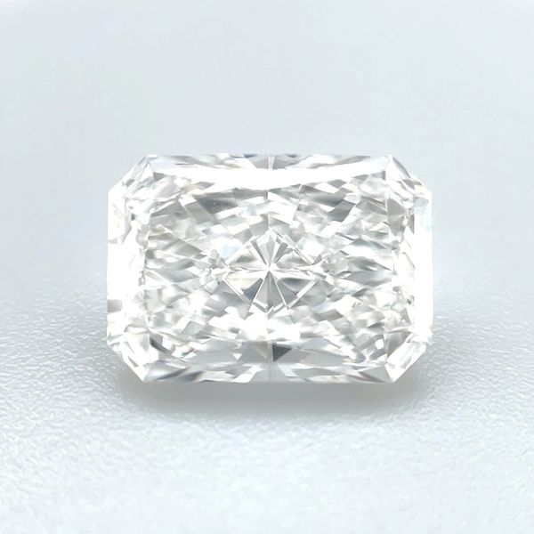 2.58 Ct Radiant Lab Grown Diamond D Color VVS2 Clarity - IGI Franzetti Jewelers Austin, TX