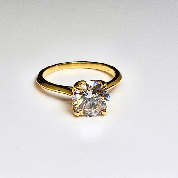 14K Yellow Gold 2.01ct Round Lab-Grown Diamond Engagement Ring – VS1 Clarity, E Color Frontenac Jewellers Kingston, ON