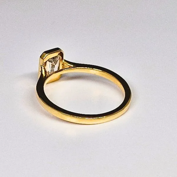 14K Yellow Gold Emerald Cut Lab-Grown Diamond Engagement Ring – 1.00ct E/VS1 Bezel Set, Size 7 Image 3 Frontenac Jewellers Kingston, ON